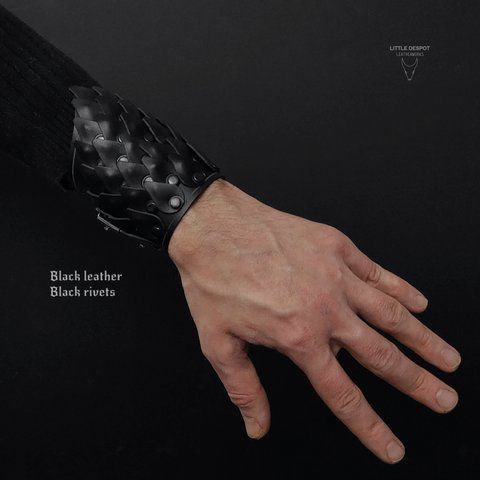 Наручі "Valkyrja" Браслети з натуральної шкіри _black rivets BRS-VB-004 фото