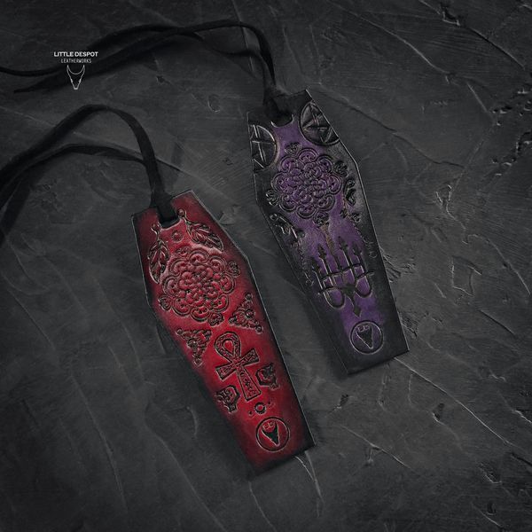 Закладка з тисненням | натуральна шкіра "Funeral bookmark" Vintage Red BMK-13-0010 фото